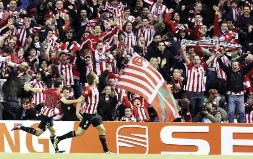  ?? Ansa ?? Bilbao 2012: Fernando Llorente e Ander Herrera dell’Atletico, la più forte e nota squadra basca