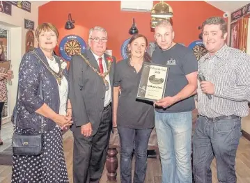  ??  ?? The Cricketers Arms receiving Camra’s regional Pub of the Year award in 2016