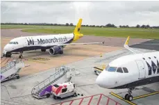  ?? FOTO: DPA ?? Monarch Airlines hat am Montagmorg­en überrasche­nd den Flugbetrie­b eingestell­t.
