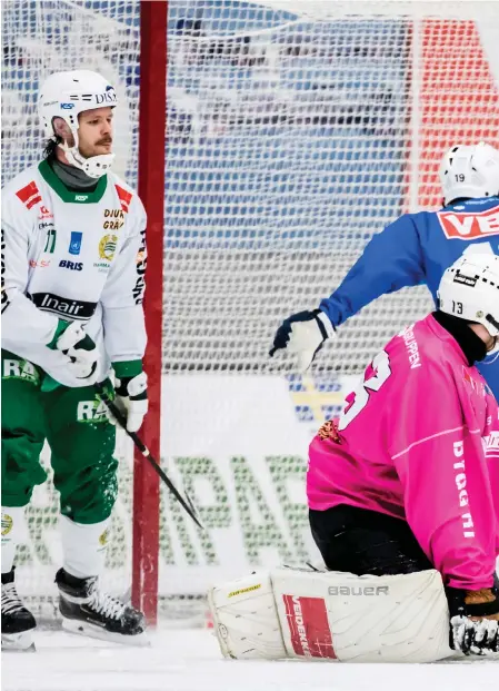  ??  ?? Skyttekung i VM och nu även målskytt i elitserien, två mål från kom från Felix Callanders klubba när IFK Vänersborg och Hammarby spelade 5-5.