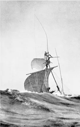  ??  ?? Page de gauche : montre Portugaise D’IWC.
Ci-dessus : Thor Heyerdahl, un anthropolo­gue-navigateur norvégien sur son radeau Kontiki.