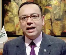  ??  ?? LO ACATA. Germán Martínez, director del IMSS, envió un mensaje en video.