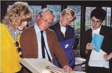  ?? GRANT LINNEY ?? This picture was taken in 1985 at Blackwell’s Rare Books, a famous Oxford landmark. Jason Kenney, now Alberta’s premier, is on the far right.