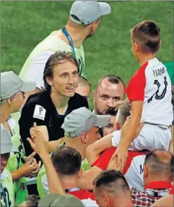  ??  ?? FELICIDAD. Modric se mostró contento tras anotar su penalti.