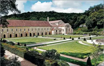  ?? RICK STEVES/RICK STEVES’ EUROPE ?? The abbey structures at Fontenay have remained virtually untouched by the outer world.