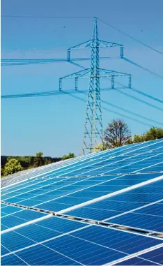 ?? Symbolbild: Ralf Lienert ?? Ziel des Modellproj­ekts ist es, künftig den Großteil an Strom und Wärme aus erneu erbaren Energien zu gewinnen – etwa aus Solarkraft.