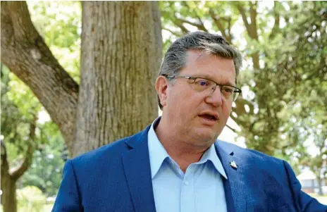  ?? Photo: Tom Gillespie ?? WHAT’S HAPPENING: Toowoomba North MP Trevor Watts has questioned Mark Bailey about whether subcontrac­tors working on the Toowoomba Second Range Crossing project were getting paid.