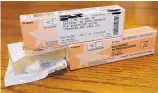  ?? JIM THOMPSON/JOURNAL ?? A naloxone nasal spray rescue kit widely available at New Mexico pharmacies that reverses the effects of a heroin or opioid overdose.