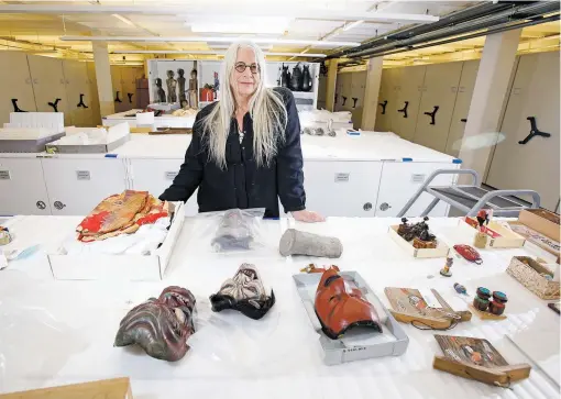  ?? Luis Sánchez Saturno/The New Mexican ?? Polina Smutko in one of the collection rooms at the Museum of Internatio­nal Folk Art, photo