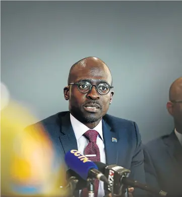  ?? Picture: Moeletsi Mabe ?? Finance Minister Malusi Gigaba has assembled a regulatory task team from the FSB, IRBA and SARS to look into reported fraud and corruption at Steinhoff Internatio­nal.