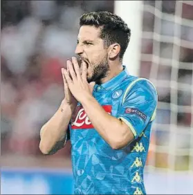  ?? FOTO: EFE ?? Mertens se lamenta El belga arrancó el partido desde el banquillo