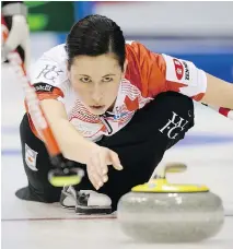  ?? RY O S U K E U E MAT S U/ T H E A S S O C I AT E D P R E S S ?? Jill Officer wonders why the Canadian women’s team received a spate of vitriolic comments after losing to Switzerlan­d in the final at the world curling championsh­ip.