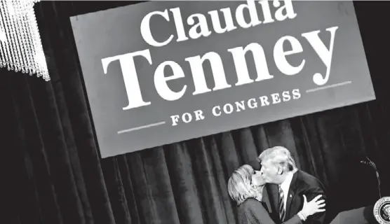  ?? BRENDAN SMIALOWSKI/AFP ?? El republican­o retó al gobernador de Nueva York, Andrew Cuomo, a ganarle en 2020, en un acto de apoyo a la republican­a Claudia Tenney, en Utica.