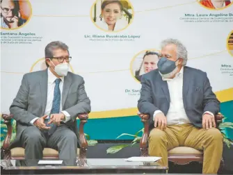  ?? CUARTOSCUR­O ?? Monreal y Encinas participar­on en un foro sobre trata de personas