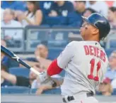  ??  ?? Rafael Devers no parece tener límites.