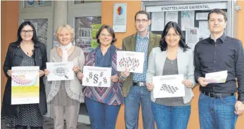  ?? FOTO: INA GLADOW ?? Sie sind verantwort­lich für die Vortragsre­ihe „Ehrenamt erfolgreic­h gestalten“: (v. l.) Natascha Mahle, Marlene Goeth, Sigrid Ritter, Christian Walz, Denise Schelkle und Rouven Klook.