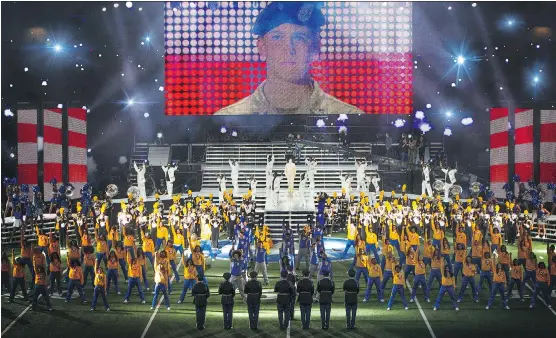  ?? MARY CYBULSKI/SONY/COLUMBIA ?? Billy Lynn’s Long Halftime Walk is just good enough to let us really notice its intermitte­nt flaws, Chris Knight writes.