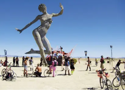  ??  ?? arTs, musIc, culTure and a uToPIan socIeTy comes TogeTher aT burnIng man