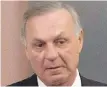  ?? CP ?? Guy Lafleur leaves a Montreal courtroom in 2015.