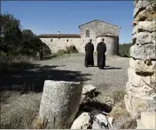  ?? (Photo Luc Boutria) ?? L’associatio­n des moines de Saint-Benoît a été dissoute par l’évêque de Fréjus-Toulon après des ordination­s clandestin­es de prêtres.