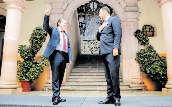  ?? / FLOR CASTAÑEDA ?? David Monreal Ávila, gobernador electo sostuvo su primer acercamien­to con el Jefe del Ejecutivo, Alejandro Tello.