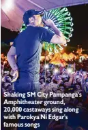  ??  ?? Shaking SM City Pampanga's Amphitheat­er ground, 20,000 castaways sing along with Parokya Ni Edgar's famous songs
