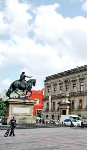  ?? ?? PASADO.
El actual Palacio de Minería fue sede de la Escuela Nacional de Ingenieros. Foto: cortesía Palacio de Minería.