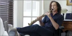  ?? ?? Kenny G. in a scene from the documentar­y “Listening to Kenny G,” streaming on HBO Max.