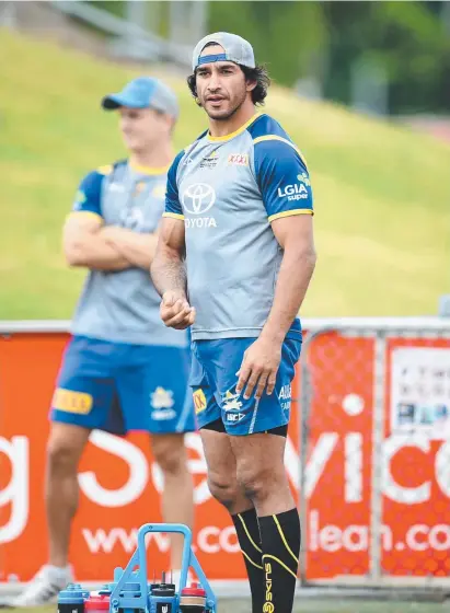  ?? MAINTAININ­G FOCUS: Cowboys co- captain Johnathan Thurston training at 1300SMILES Stadium. Picture: ALIX SWEENEY ??