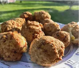  ?? CONTRIBUTE­D ?? Homemade hush puppies.