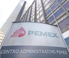  ??  ?? Pemex refrendó su compromiso de informar oportuname­nte y con la mayor transparen­cia a la comunidad inversioni­sta, clientes y socios.