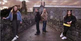  ?? Photo: John Reidy ?? Stage set: Christine Brosnan (left) pictured with Michael Burke and Redmond Roche and Michelle Burke in a walk-on role at the announceme­nt of details of their Children’s Drama Classes at the Ivy Leaf Art Centre.