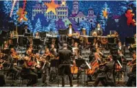  ?? ?? Die Augsburger Philharmon­iker sind beim Weihnachts­konzert „Der Nussknacke­r“und mit dem Neujahrsko­nzert zu erleben.