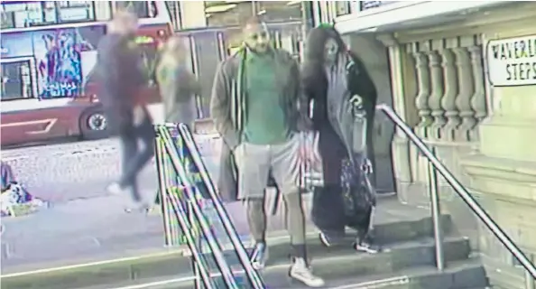 ?? ?? Kashif Anwar and Fawziyah Javed captured by CCTV at Waverley Steps on their way to Arthur’s Seat