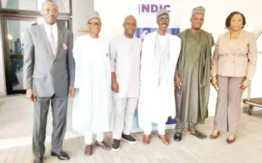  ?? PHOTO: NAN ?? From left: Director, Communicat­ion and Corporate Affairs, NDIC, Bashir Nuhu, Executive Director Operations, NDIC, Mustapha Ibrahim; Managing Director/Chief Executive Officer, NDIC, Bello Hassan; President, Nigeria Guild of Editors, Eze Anaba; Managing Director/Chief Executive Officer, News Agency of Nigeria, Ali M. Ali, Executive Director, Corporate Services, NDIC Emily Osuji, at the 2023 NDIC Editors Forum, on Saturday in Lagos