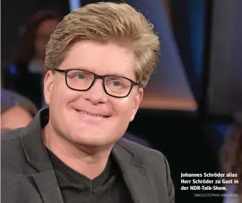  ?? IMAGO/STEPHAN WALLOCHA ?? Johannes Schröder alias Herr Schröder zu Gast in der NDR-Talk-Show.
