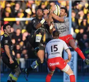  ??  ?? L’aspect physique et le jeu offensif ont marqué cette saison de Top 14.