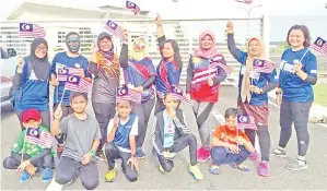  ??  ?? SEBAHAGIAN peserta Jom Kurus 1 Malaysia yang menjayakan larian merdeka ‘Fun Run’ sempena Hari Malaysia 2018.