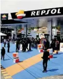  ??  ?? PLAN. Repsol abrirá hasta 250 gasolinera­s por año en México hasta el 2022.