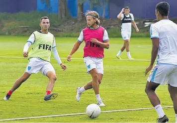  ??  ?? Invitado. Guatemala fue notificada ayer para participar de la Copa Oro.