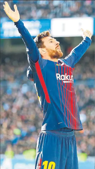  ?? FOTOS: SIRVENT ?? Messi celebró su gol en el Clásico, el 0-2, con una especie de reverencia hacia el público del Bernabéu, manteniénd­ose estático durante unos segundos con los brazos abiertos