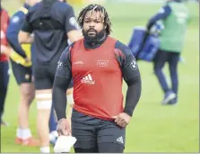  ?? (Photo AFP) ?? Bastareaud et les Bleus sont « un peu moroses »... Serin - Trinh-Duc en charnière ?