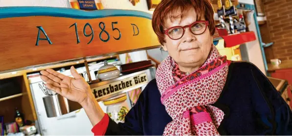  ?? Fotos: Ulrich Wagner ?? 1985 eröffnete Margit Ketterle den Waldwinkel in Inningen. Zuvor hatten ihre Eltern viele Jahre das Lokal betrieben. Nun muss die Wirtin aus gesundheit­lichen Gründen schließen.