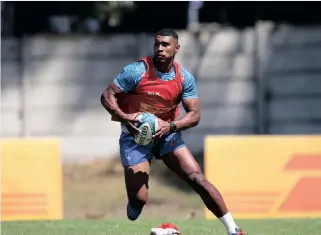  ?? SHAUN ROY BackpagePi­x ?? DAMIAN Willemse during a Stormers training session. |