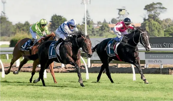  ?? TRISH DUNELL ?? Cote d’Or (centre) makes it five wins from her last seven starts with victory in the J Swap Te Aroha Cup at Te Rapa on Saturday.