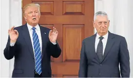  ?? (AP) ?? Secretario de Defensa. James Mattis, general retirado, junto al presidente electo de Estados Unidos, Donald Trump.