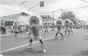  ??  ?? Ruby Masskara Festival (Denzel Eileen DC Evangelist­a)