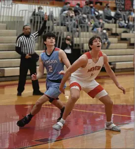  ?? PAUL DICICCO — FOR THE NEWS-HERALD ?? Mentor takes on Kenston in a nonconfere­nce game Jan. 6.