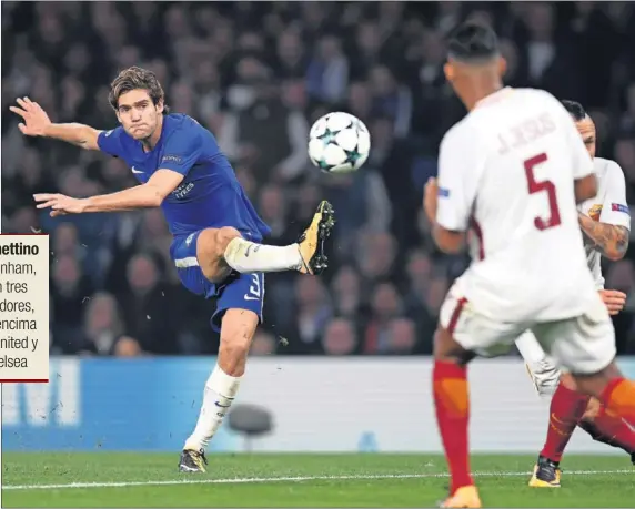  ??  ?? ENTRE LOS MEJORES. Marcos Alonso, elegido para el once ideal de la temporada inglesa, intenta un remate en el partido del Chelsea en Champions ante el Rom