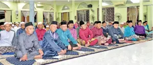  ??  ?? SEBAHAGIAN yang hadir pada majlis Sambutan Ma’al Hijrah Peringkat Daerah Membakut di Masjid Jamek Kampung Brunei.